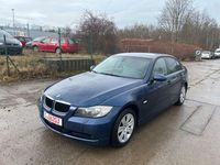 Gebraucht BMW 318 129 PS (94 kW) 2005 Blau Limousine