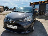 Gebraucht Toyota Yaris Basis 69 PS (50 kW) 2015 Grau Kleinwagen