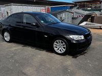 Second-hand BMW 320 150 CP (110 kW) 2007 Negru Berlinǎ