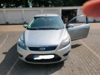 Gebraucht Ford Focus 116 PS (85 kW) 2009 Silber Kleinwagen