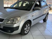 Gebraucht Kia Rio 88 PS (64 kW) 2007 Grau Limousine