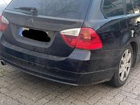 Gebraucht BMW 320 164 PS (120 kW) 2005 Schwarz Kombi
