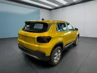 Neu Jeep Avenger Altitude 101 PS (74 kW) 2025 Gelb SUV