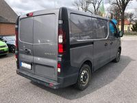 Gebraucht Renault Trafic Komfort 140 PS (102 kW) 2014 Grau Van / Kleinbus