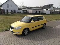 Gebraucht Skoda Fabia Elegance 86 PS (63 kW) 2012 Gelb Limousine