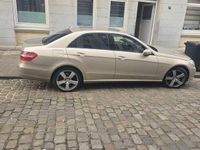 Gebraucht Mercedes E220 170 PS (125 kW) 2009 Gold Limousine