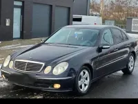 Gebraucht Mercedes E280 177 PS (130 kW) 2004 Blau Limousine