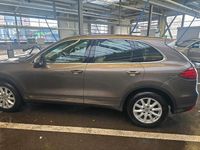 Gebraucht Porsche Cayenne 245 PS (180 kW) 2012 Braun SUV