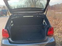 Gebraucht VW Polo 90 PS (66 kW) 2015 Grau Kleinwagen
