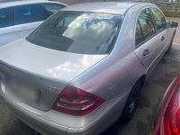 Gebraucht Mercedes C200 110 PS (80 kW) 2004 Silber Limousine