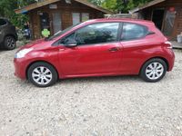 Gebraucht Peugeot 208 Access 68 PS (50 kW) 2013 Rot metallic Kleinwagen