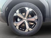 Neu Dacia Duster Journey 155 PS (114 kW) 2026 Grün SUV