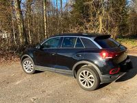 Gebraucht VW T-Roc Life 150 PS (110 kW) 2023 Schwarz SUV
