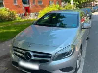 Gebraucht Mercedes A180 122 PS (89 kW) 2012 Silber Kleinwagen