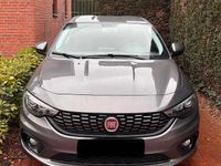Gebraucht Fiat Tipo Lounge 95 PS (69 kW) 2017 Grau Kleinwagen