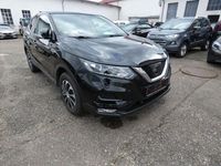 Gebraucht Nissan Qashqai Acenta 116 PS (85 kW) 2017 Schwarz SUV