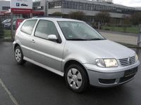 Gebraucht VW Polo 60 PS (44 kW) 2000 Silber Limousine