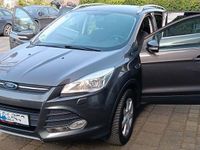 Gebraucht Ford Kuga Trend 150 PS (110 kW) 2015 Grau SUV