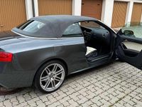 Używany Audi A5 Cabriolet Design 245 KM (180 kW) 2012 Szary Kabriolet