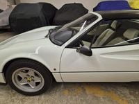 Gebraucht Ferrari 328 254 PS (186 kW) 1987 Weiß Coupé