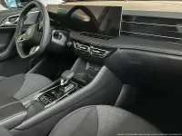 Neu MG HS Luxury 224 PS (164 kW) 2026 Silber SUV