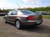 Gebraucht VW Phaeton 325 PS (239 kW) 2008 Braun metallic Limousine