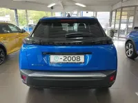 Gebraucht Peugeot e-2008 Allure 114 kW (156 PS) 2024 Vertigo blau SUV