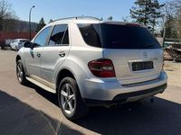 Gebraucht Mercedes ML280 190 PS (139 kW) 2007 Iridiumsilber  metalliclack SUV