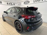 Neu Ford Focus ST 280 PS (205 kW) 2025 Schwarz Limousine