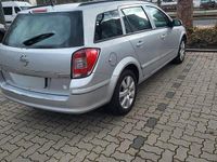 Gebraucht Opel Astra 100 PS (73 kW) 2007 Grau Kombi