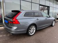 Gebraucht Volvo V90 Momentum 190 PS (139 kW) 2021 Grau Kombi