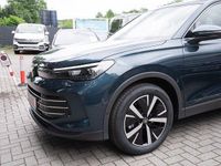 Gebraucht VW Tiguan Elegance 150 PS (110 kW) 2025 Nightshade blue metallic SUV