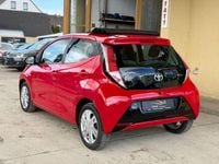 Gebraucht Toyota Aygo X-wave 69 PS (50 kW) 2015 Rot Kleinwagen