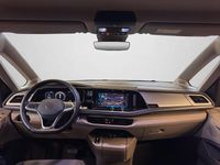 Gebraucht VW Multivan Basis 150 PS (110 kW) 2024 Pure grey Van