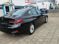 Gebraucht BMW 320 Advantage 190 PS (139 kW) 2022 Schwarz Limousine