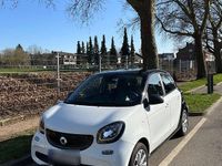Gebraucht Smart ForFour Electric Drive 60 kW (82 PS) 2019 Weiß Kleinwagen