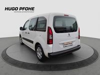 Gebraucht Peugeot TePee Active 120 PS (88 kW) 2015 Ewp lack weiss banquise Kombi