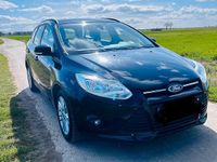 Gebraucht Ford Focus 100 PS (73 kW) 2013 Schwarz Kombi