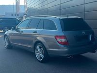 Gebraucht Mercedes C320 224 PS (164 kW) 2008 Grau Kombi