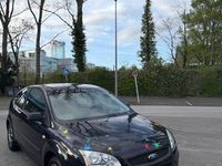 Gebraucht Ford Focus 80 PS (58 kW) 2005 Blau Coupé
