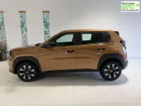 Neu Fiat Grande Panda Icon 110 PS (80 kW) 2025 724 luna bronze Kleinwagen