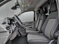 Neu VW T6.1 100 kW (136 PS) 2026 Midnight black metallic Van