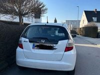 Gebraucht Honda Jazz Elegance 99 PS (72 kW) 2010 Weiß Kleinwagen