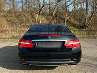 Gebraucht Mercedes E500 408 PS (300 kW) 2011 Schwarz Coupé