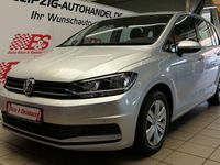Gebraucht VW Touran Trendline 110 PS (80 kW) 2016 Silber Van / Kleinbus