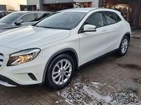 Gebraucht Mercedes GLA200 156 PS (114 kW) 2015 Calcitweiss/zirrusweiss SUV
