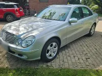 Gebraucht Mercedes E240 Elegance 177 PS (130 kW) 2003 Silber Limousine