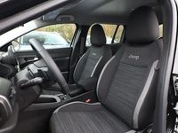 Neu Jeep Avenger Longitude 110 PS (80 kW) 2025 Volcano black volcano black SUV