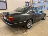 Gebraucht BMW 735 211 PS (155 kW) 1989 Schwarz Limousine