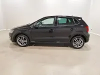 Gebraucht VW Polo LOUNGE 75 PS (55 kW) 2015 Deep black perleffekt Limousine